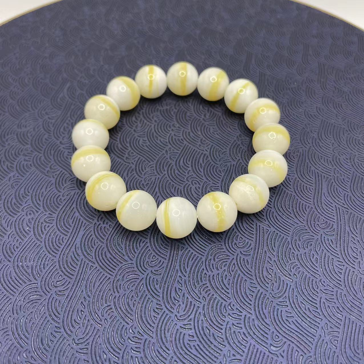 J21深海瑰宝白色12mm手串