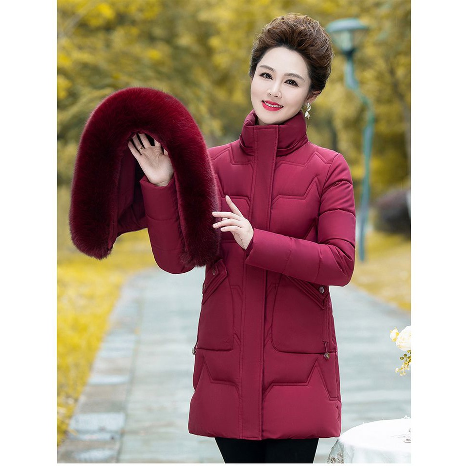 波司澄服中年修身中长款带毛领衣女岁冬装外套舒适百搭潮流