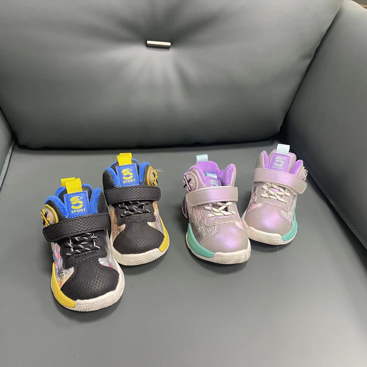 959儿童时尚加绒运动鞋