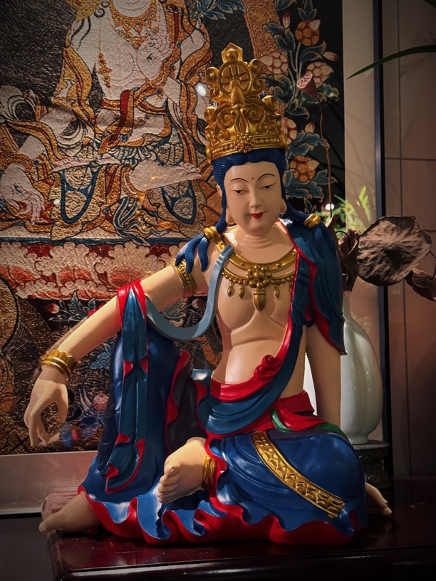 自在观音佛像水月观音新中式禅意摆件茶空书房玄关水月观音摆件