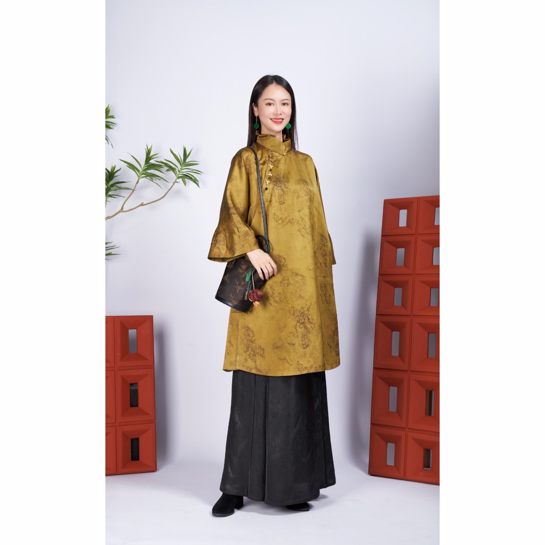 初见十三娘『往事』复古新中式国风重缎长袖唐装重磅香云纱袍子