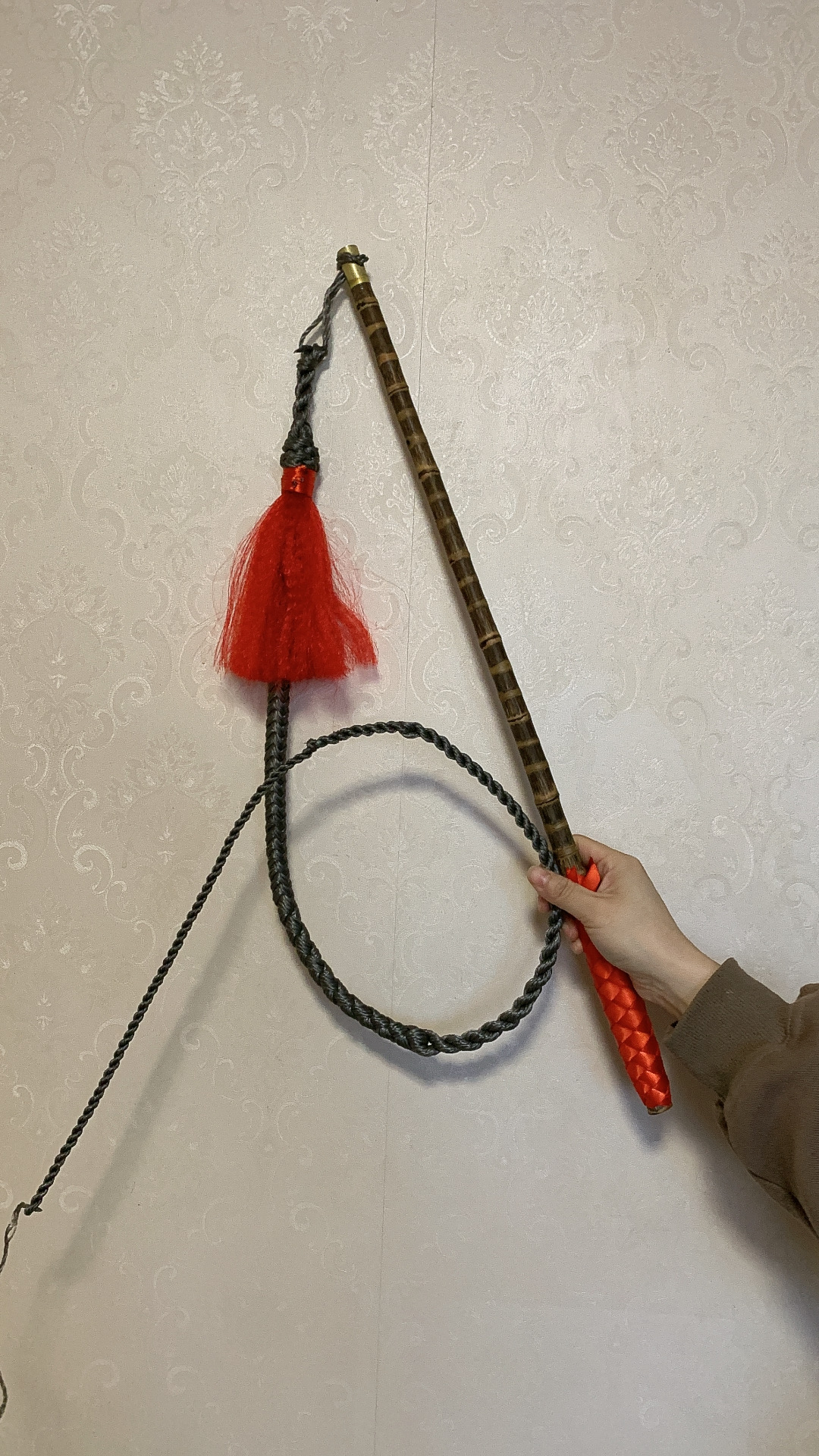 不怕水的放牧鞭，55到60厘米实心竹杆，1.3米长不怕水渔网绳