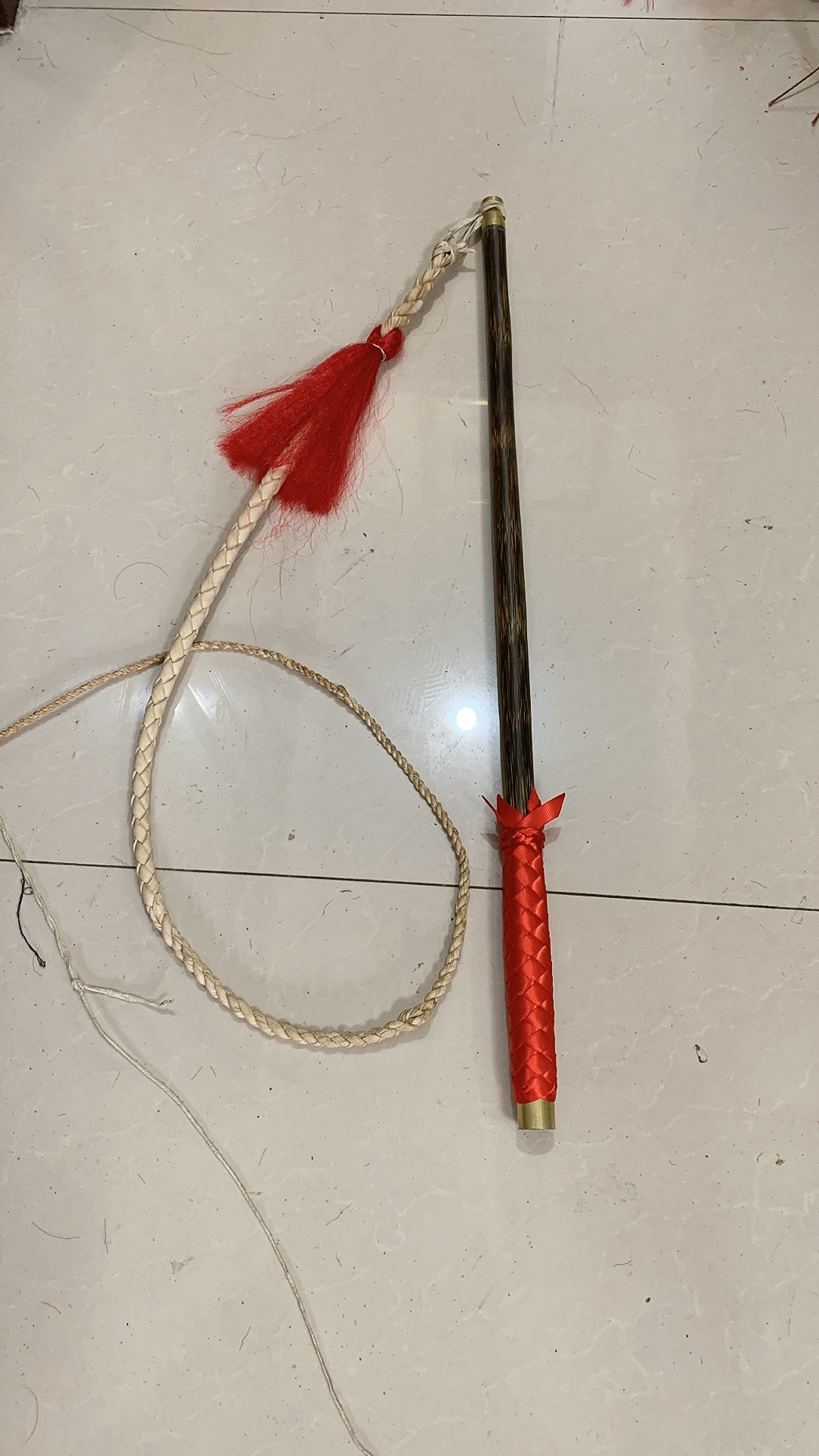 放牧鞭，无节实心竹70公分长牛皮大四股绳