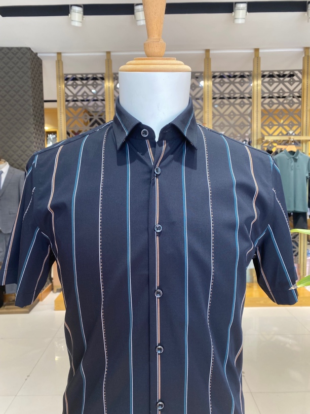 男士休闲条纹衬衣、轻奢高品质