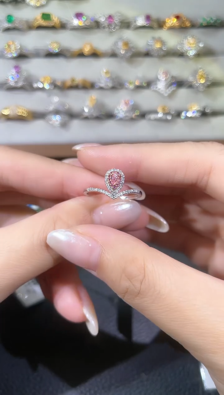 【闪购商品】钻石戒指/指环18K金镶嵌i14-42多样性发出一件