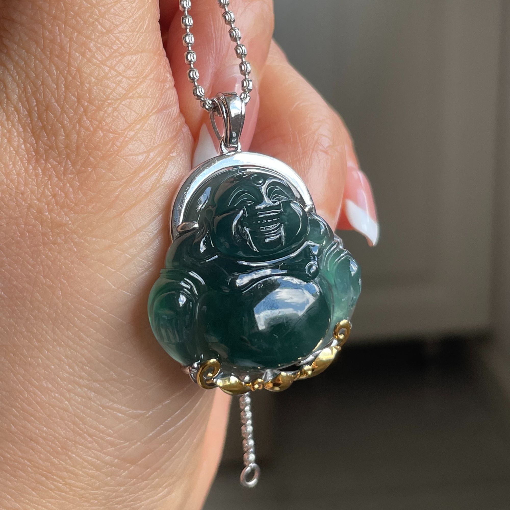 18K金重金镶嵌老蓝水翡翠佛公超大尺寸A货翡翠吊坠