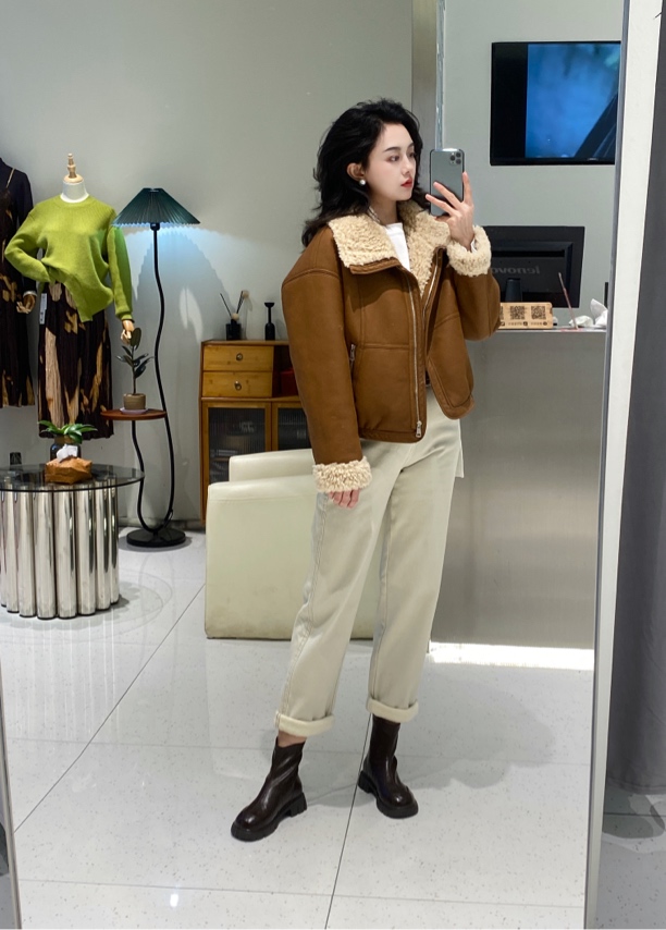 冬季羊羔绒加厚夹克女短款百搭皮毛一体外套