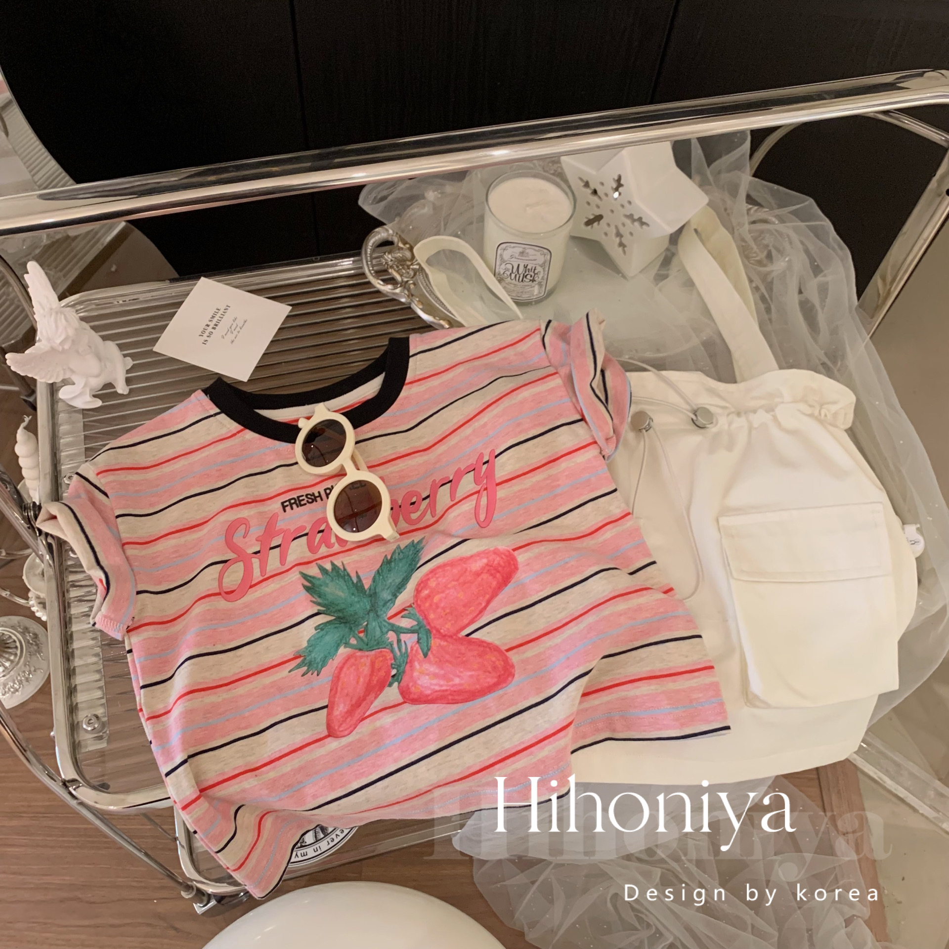 xian【巴厘岛】草坪约会二Hihoniya~2024彩色条纹宽松韩版印花短袖