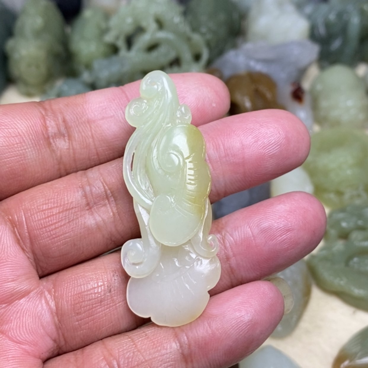 【闪购商品】和田玉挂件未镶嵌漫***季