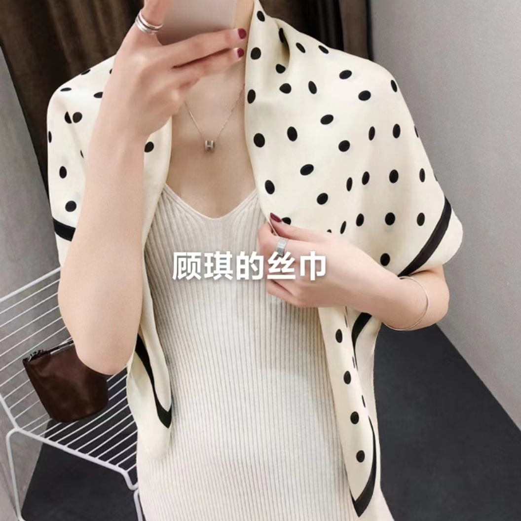 【波点】方巾珍珠缎丝巾90X90