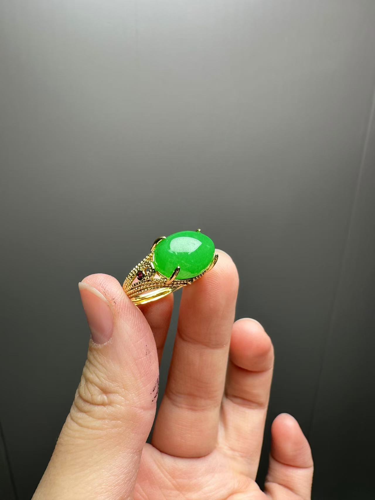 翡翠设计款14k四爪马安戒指