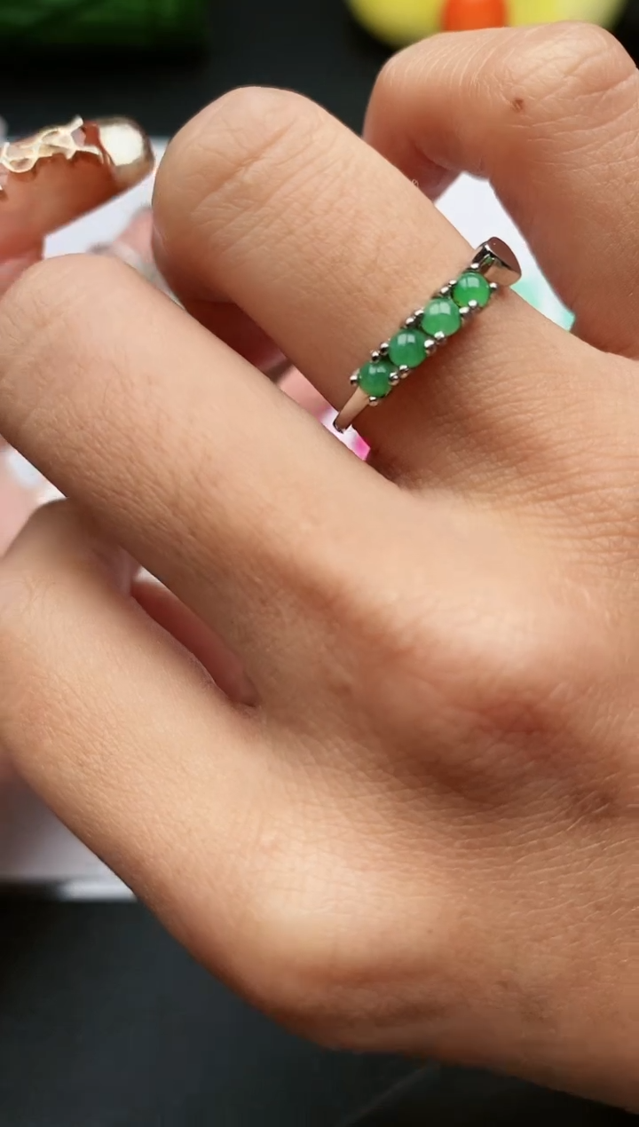 【闪购商品】翡翠戒指银S925镶嵌.89