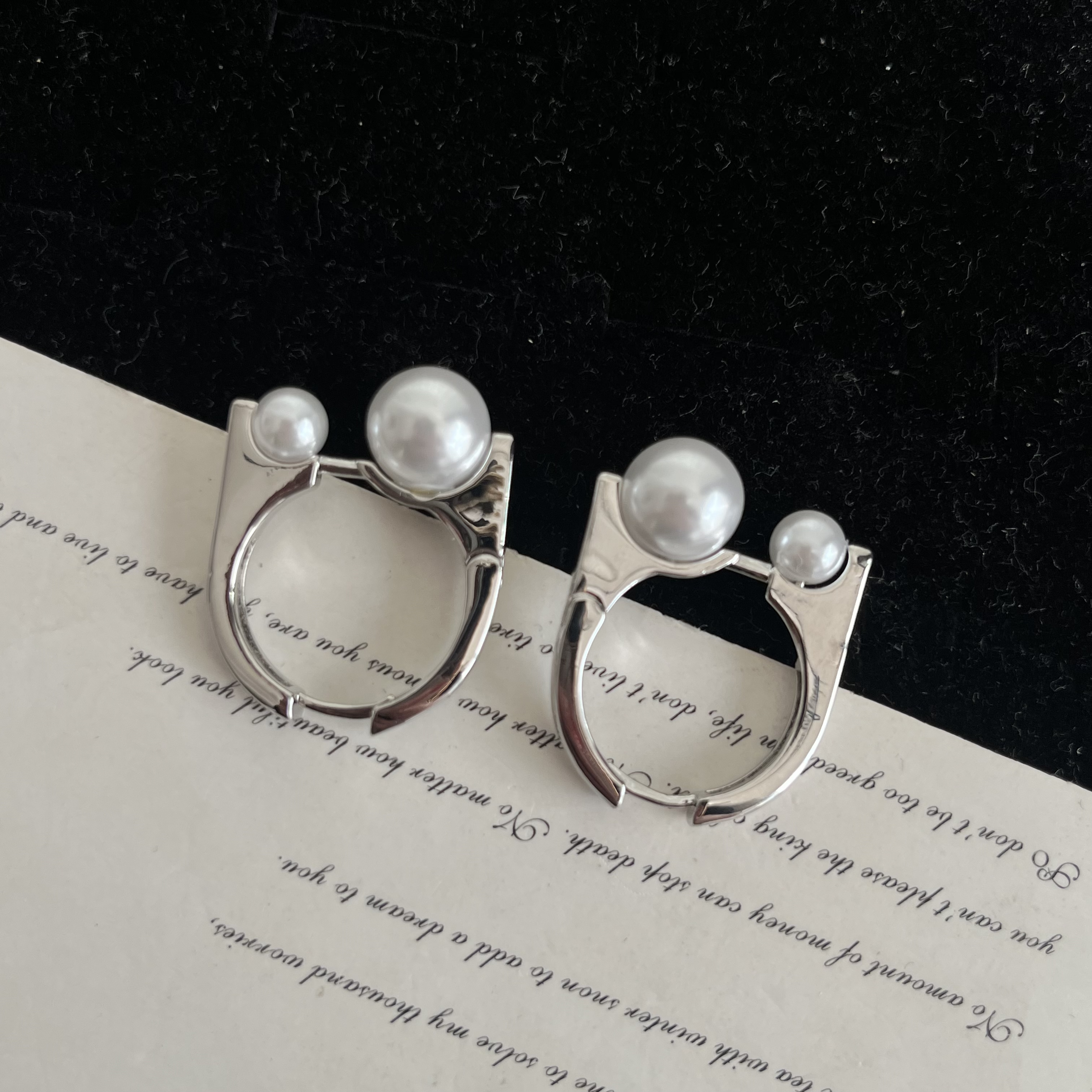 铜合金耳饰 毒饰高定   轻奢大小珠珠耳饰MM020