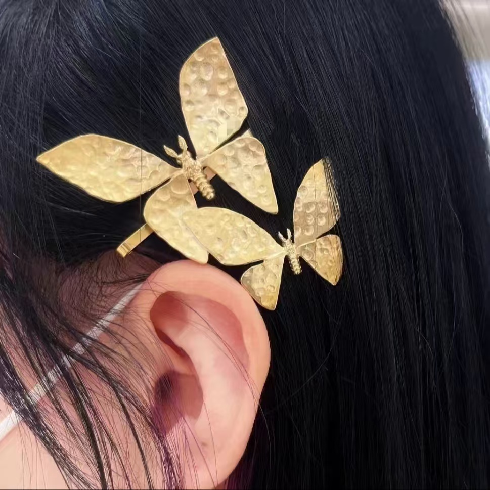 铜合金耳饰 毒饰高定   高奢金色两只蝴蝶发夹KG8508
