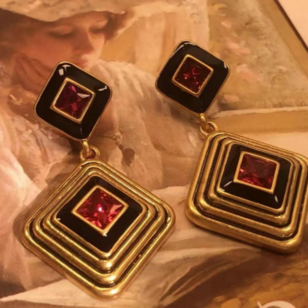铜合金耳饰 毒饰高定   重工红锆石方块耳饰ZFL1114
