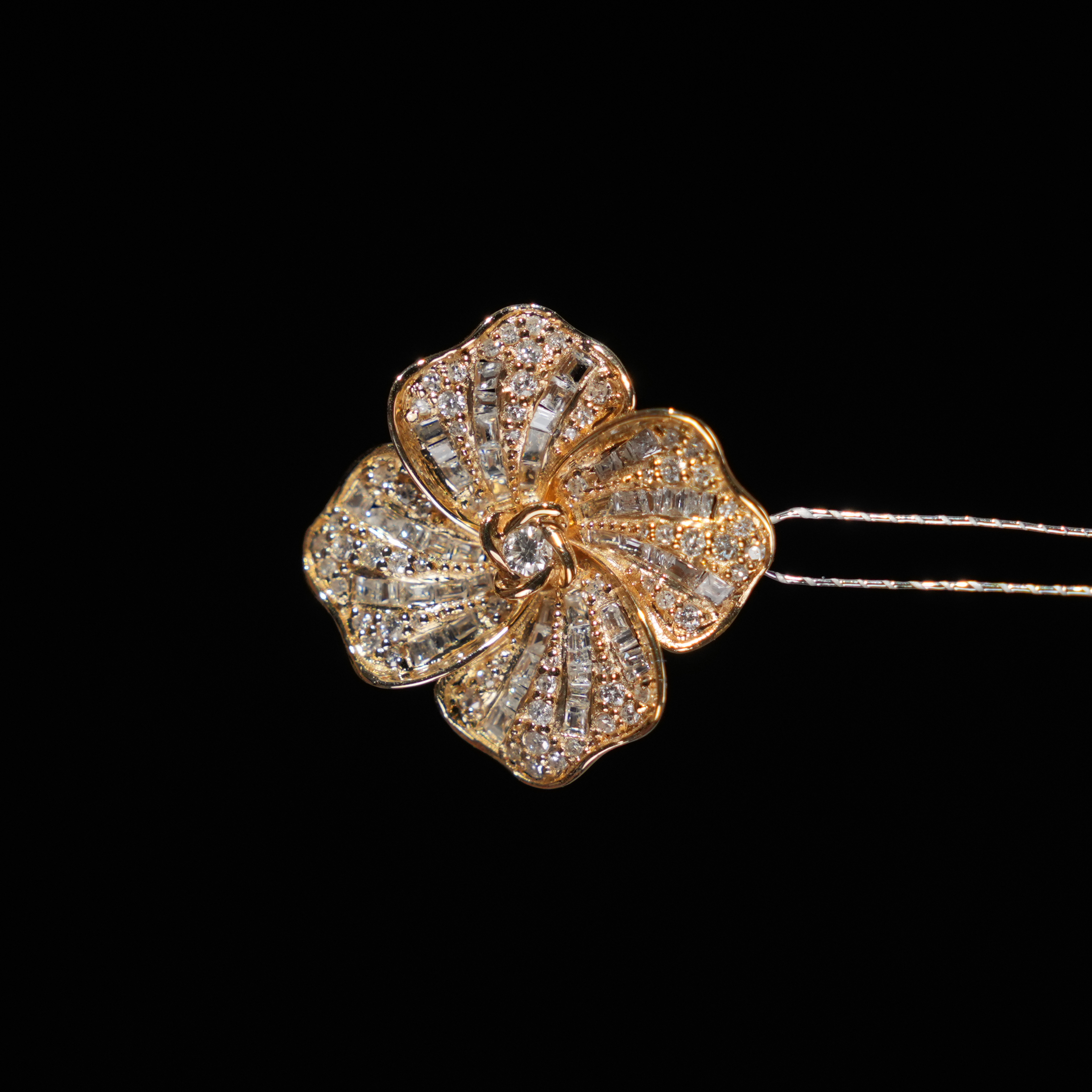 【一菲臻选】钻石吊坠-18K金镶嵌-WE26|BZS5