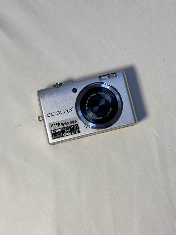 9新 Nikon/尼康 S570 CCD相机 1200w像素 5倍光学变焦