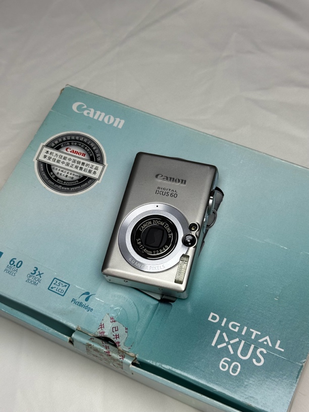 9新 Canon/佳能 IXUS60 CCD相机 600w像素 3倍光学变焦 复古奶油