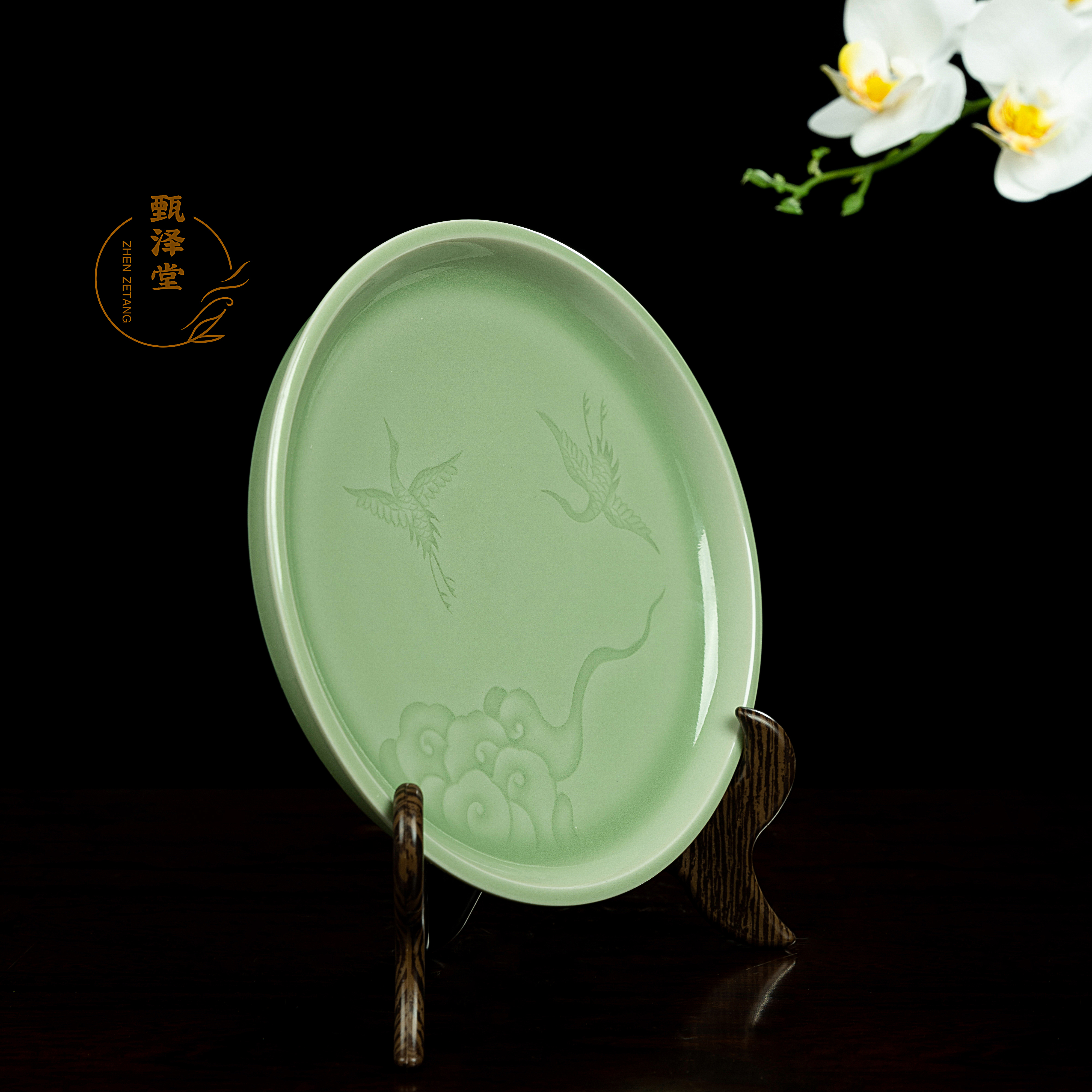 甄泽堂•原矿汝州汝瓷豆绿釉全手工雕刻飞鹤壶承