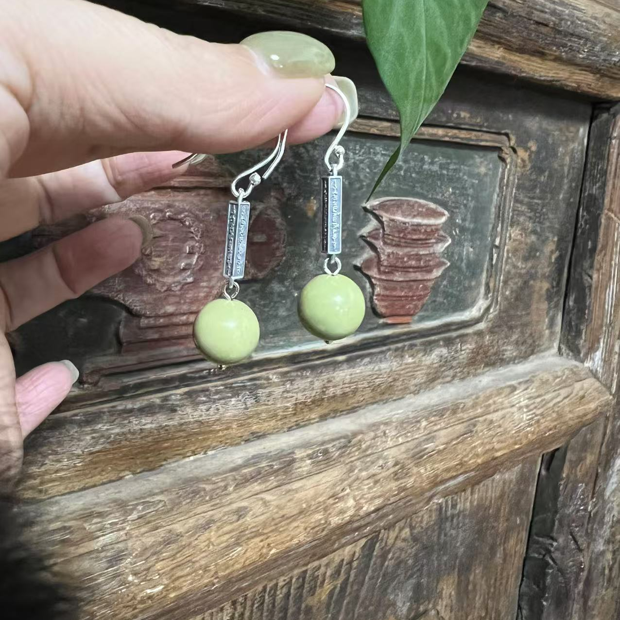 925银珐琅耳饰 茶语-抹茶绿圆珠五条福耳挂