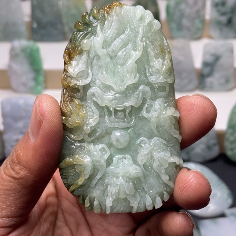 【闪购商品】翡翠颈饰未镶嵌周***假