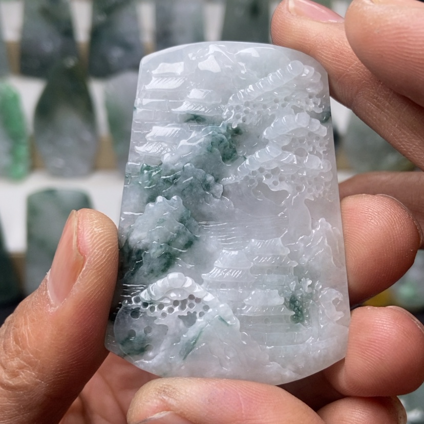 【闪购商品】翡翠颈饰未镶嵌