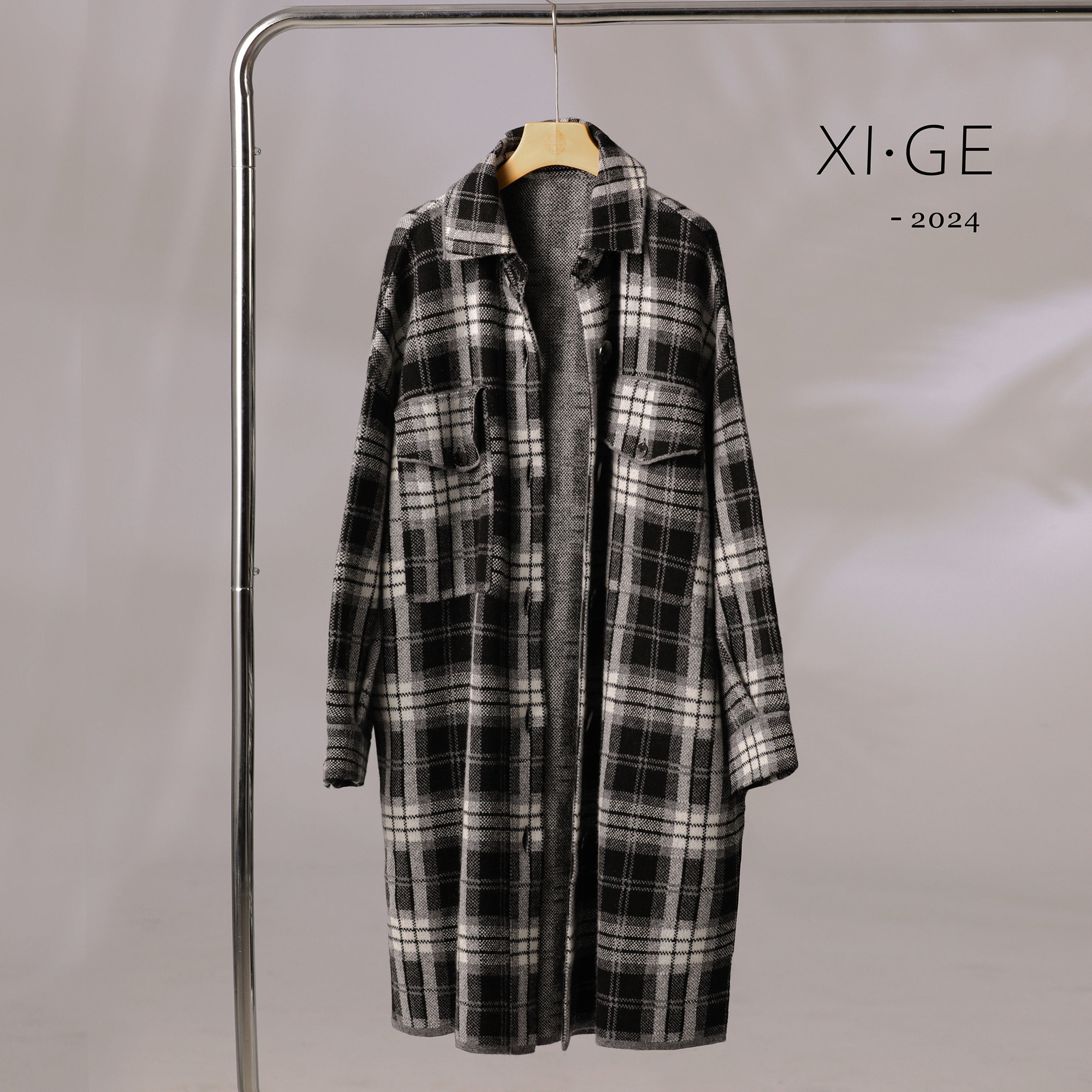 【经典】【天工】喜歌羊绒 100山羊绒材质 黑白灰棋盘格开衫 6200 