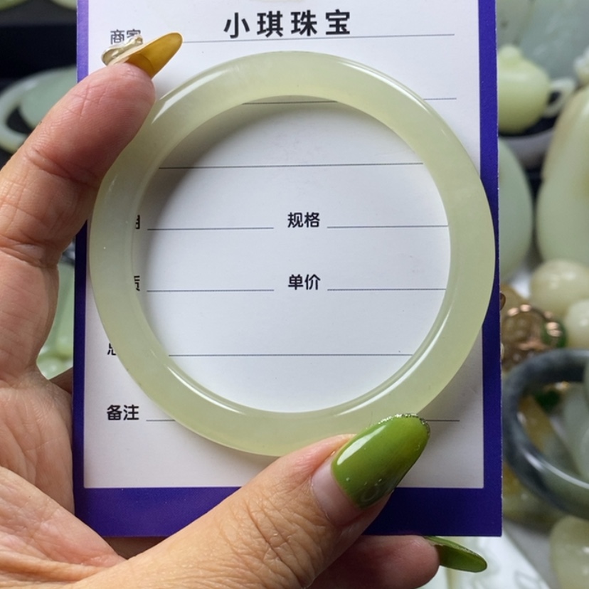 【闪购商品】和田玉手镯未镶嵌心***行