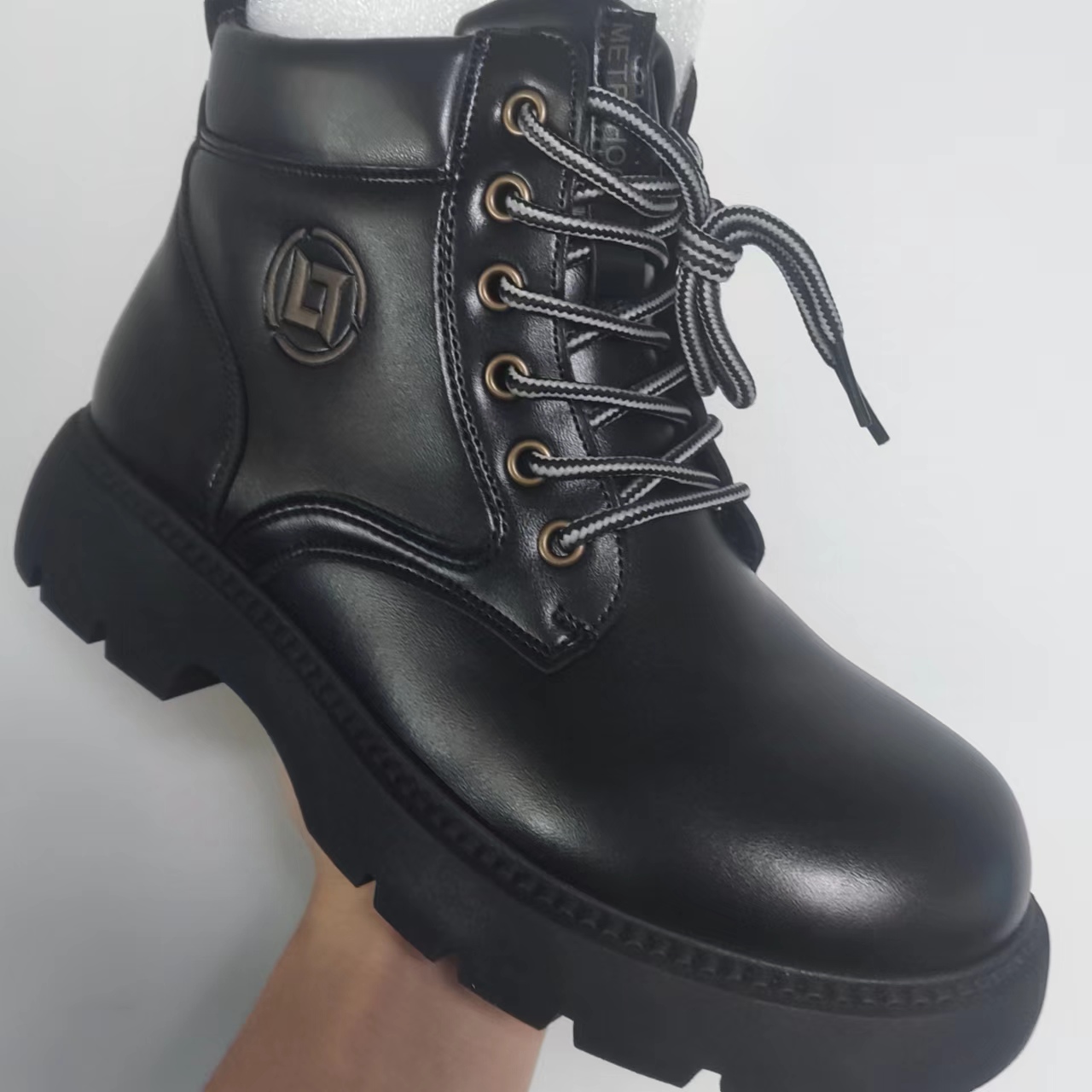 秋款时尚马丁靴女【8883黑色40】