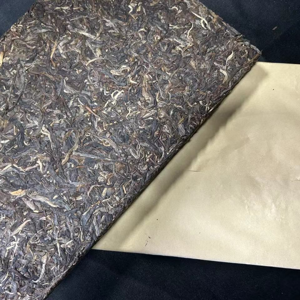 古树女王--2001年【老生砖】-- 1.5kg砖茶.生普