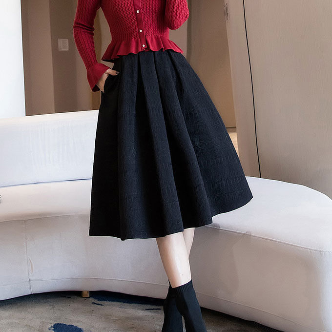 半身裙女中长款秋冬新款赫本风字裙高腰遮肚伞裙加厚百褶蓬蓬裙女