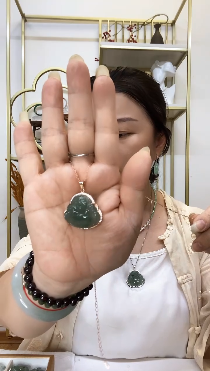 【闪购商品】翡翠吊坠(赠链)银S925镶嵌佛公玫瑰边
