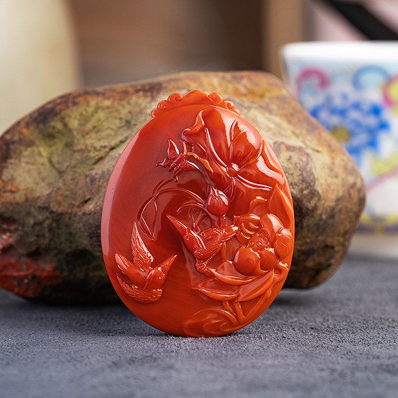 原矿无胶无裂南红吊坠雕刻件南红玛瑙