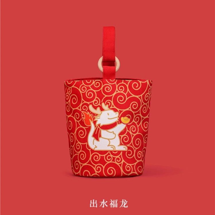 新款2024龙年中国风包包女中国红送礼水桶包妈咪遛弯包手提包喜庆