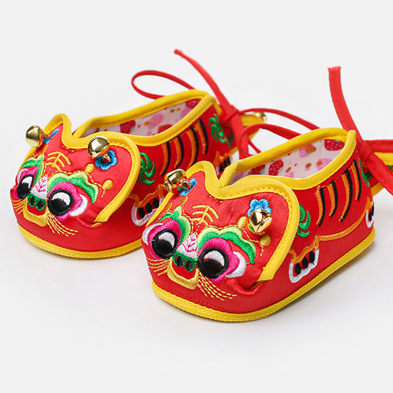 【民俗虎头】男女宝宝手工虎头鞋婴儿老虎绣花布鞋满月百天周岁礼鞋