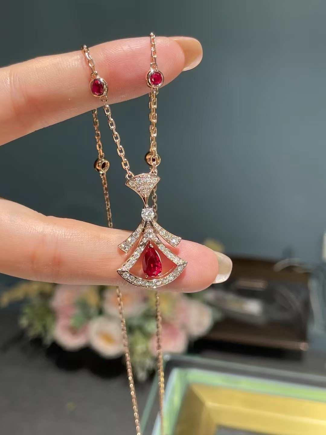 【IRIF】18k金钻石流苏项链配合成宝石950-13ad