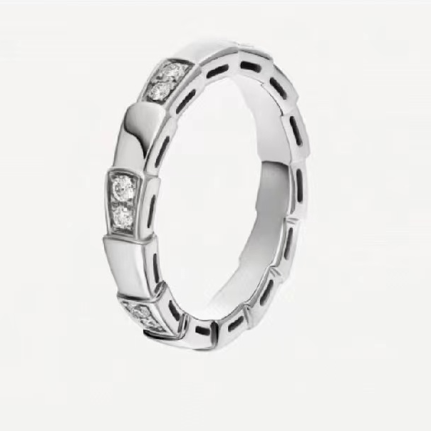 99新 BVLGARI/宝格丽 99新 18k白金窄版半钻蛇骨戒指