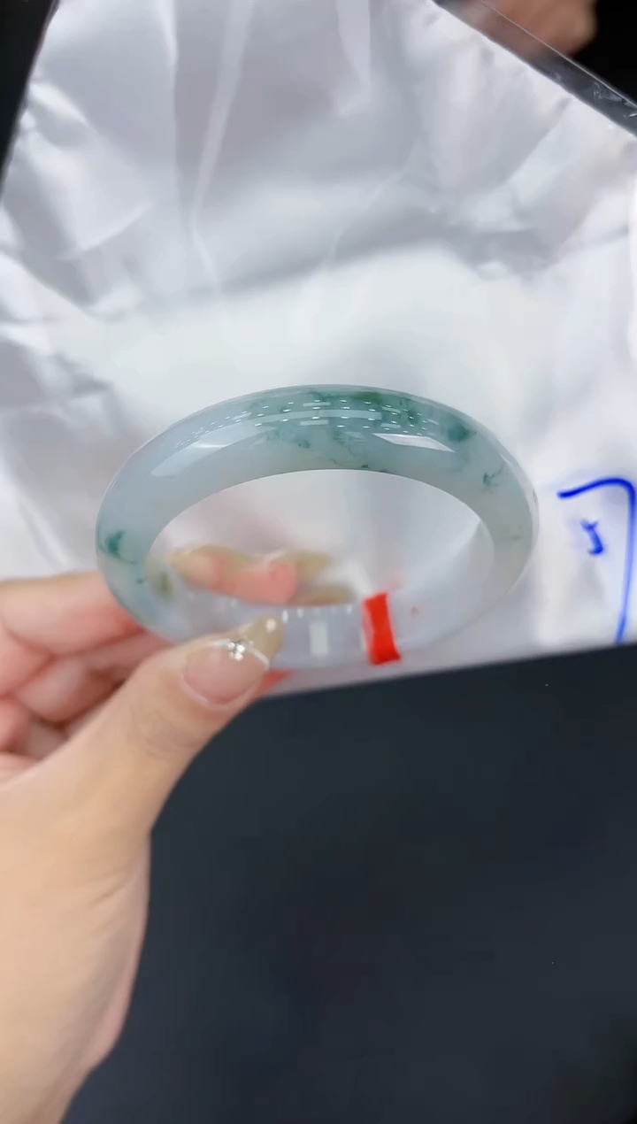 【闪购商品】翡翠手镯未镶嵌翡翠手镯