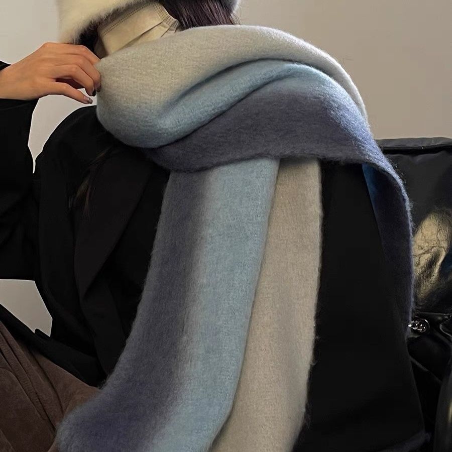 新款蓝色围巾高级渐变披肩加厚拉毛秋冬保暖围巾冬季ins网贰叁陆