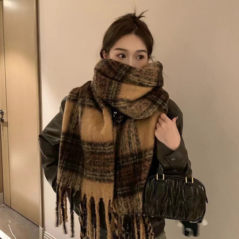 韩版美拉德风格纹围巾女秋冬季高级感百搭拼色流苏加厚保暖围脖