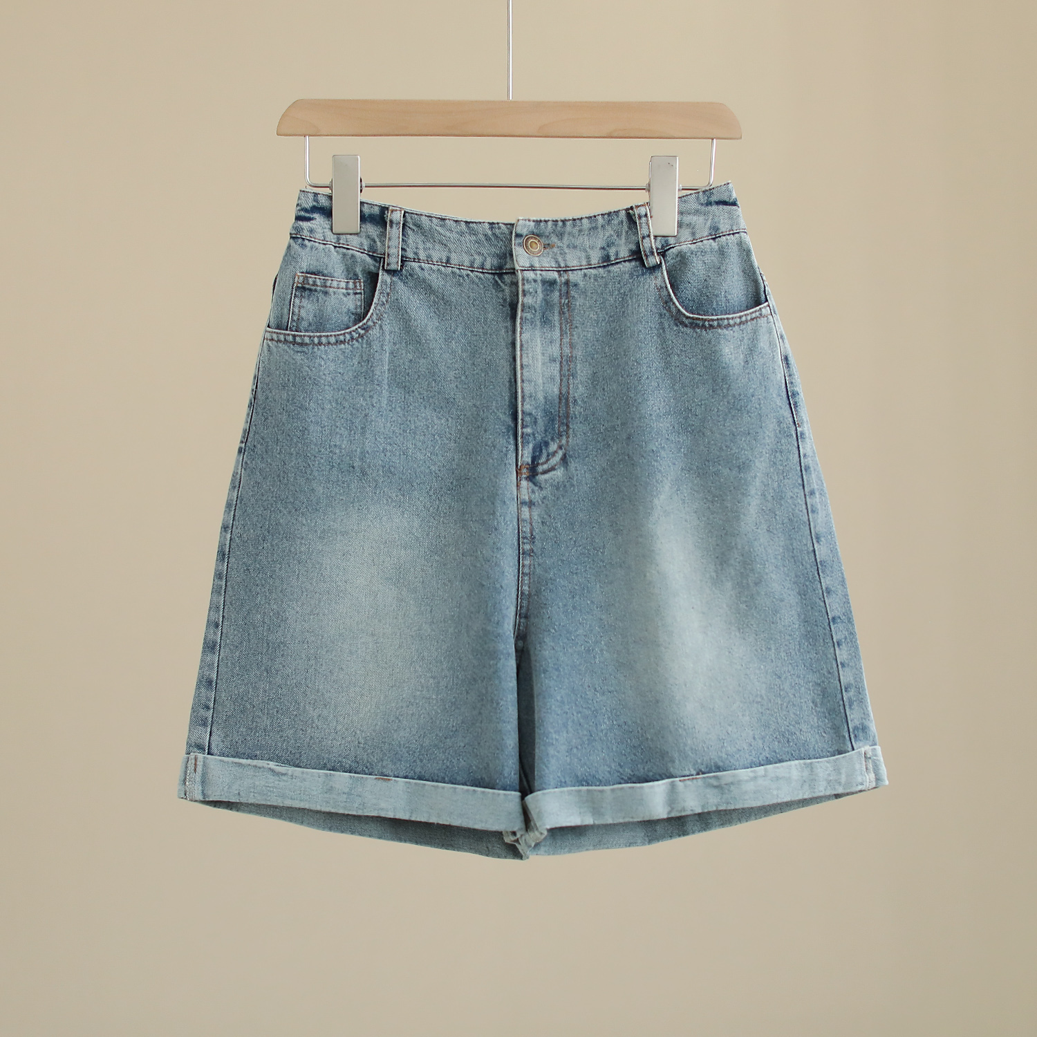 【纭季原创】裤长44-46 简约通勤新款半松紧水洗牛仔短裤女D24871