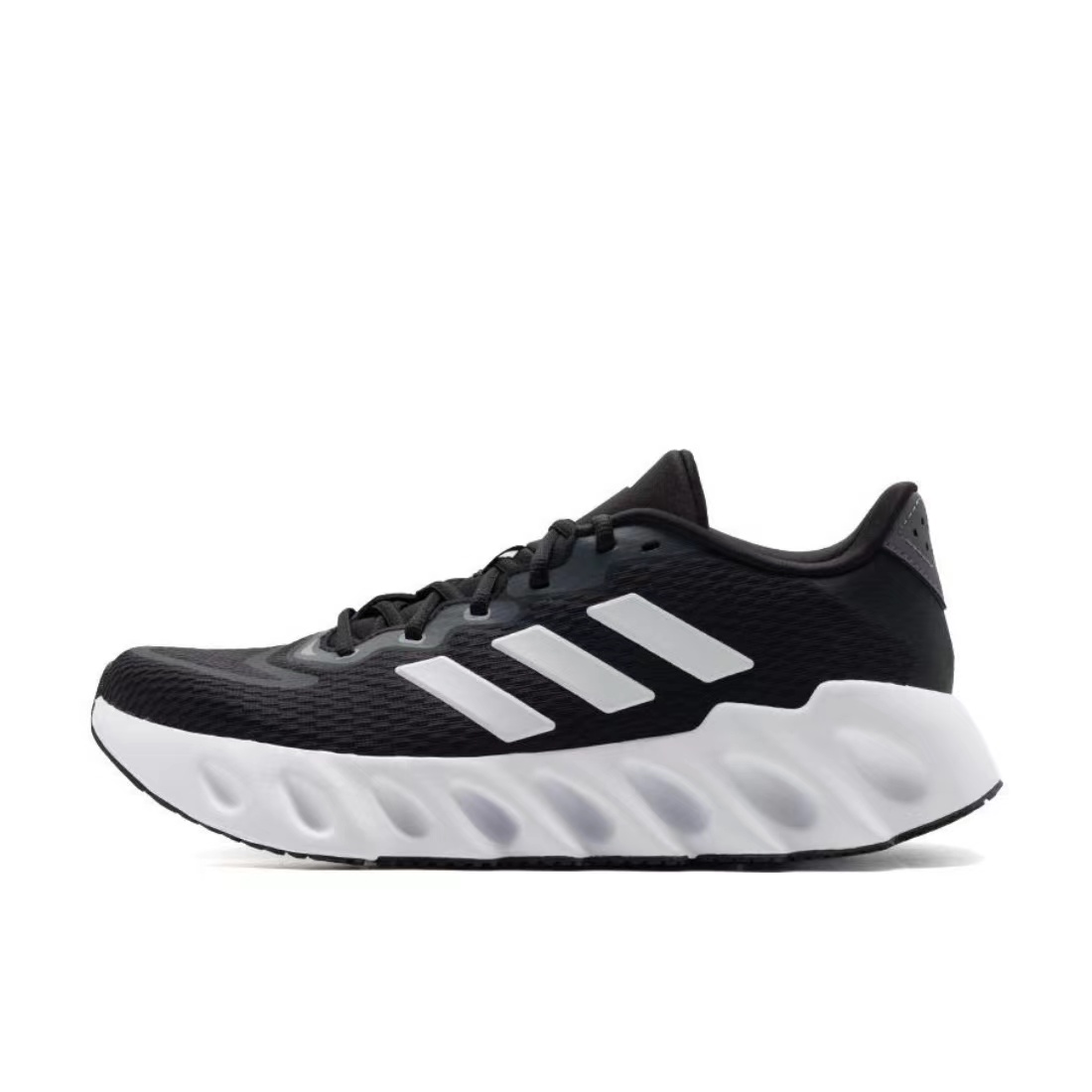 Adidas/阿迪达斯SWITCH RUN男子轻便透气跑步运动鞋 IF5720