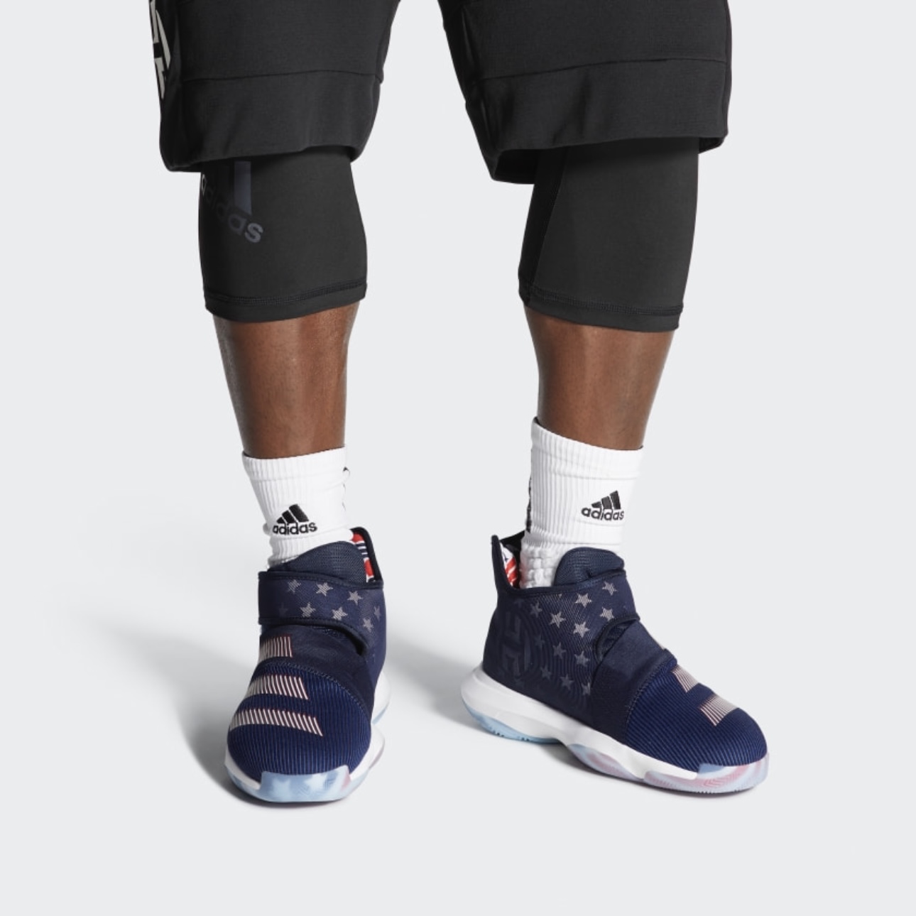 Adidas/阿迪达斯 男子 运动鞋实战耐磨篮球鞋 EG1540