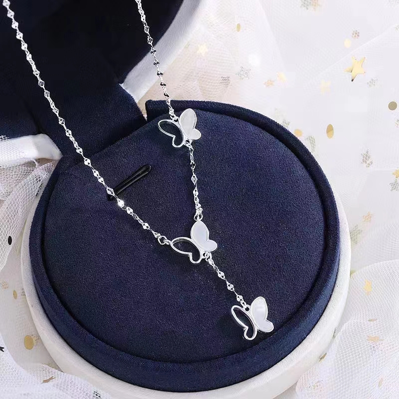 坠链均足银玻璃 三蝴蝶白贝套链（长度约46厘米）