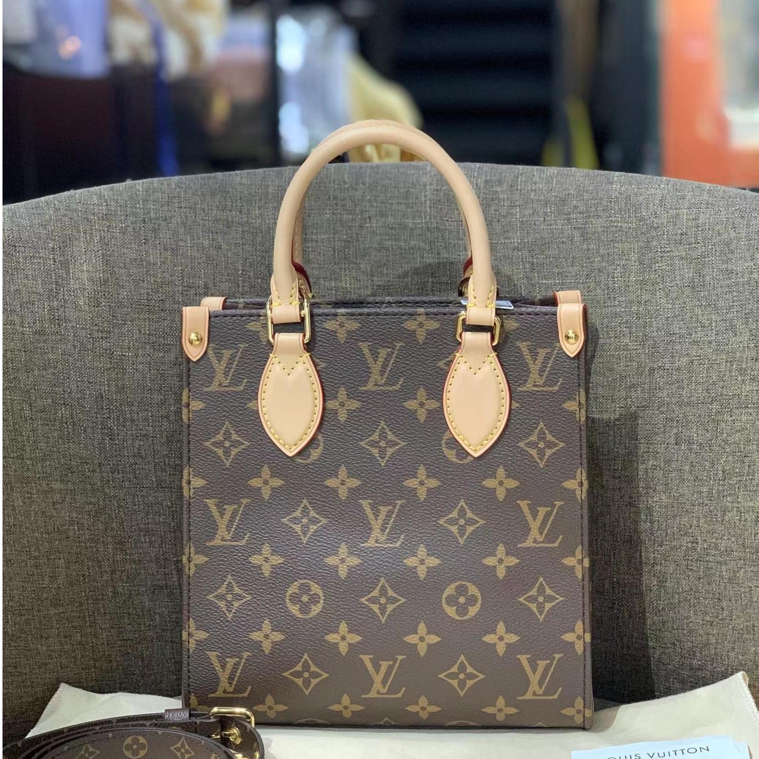 95新 LouisVuitton/路易威登 /青奢荟/老花琴谱bb包////78595