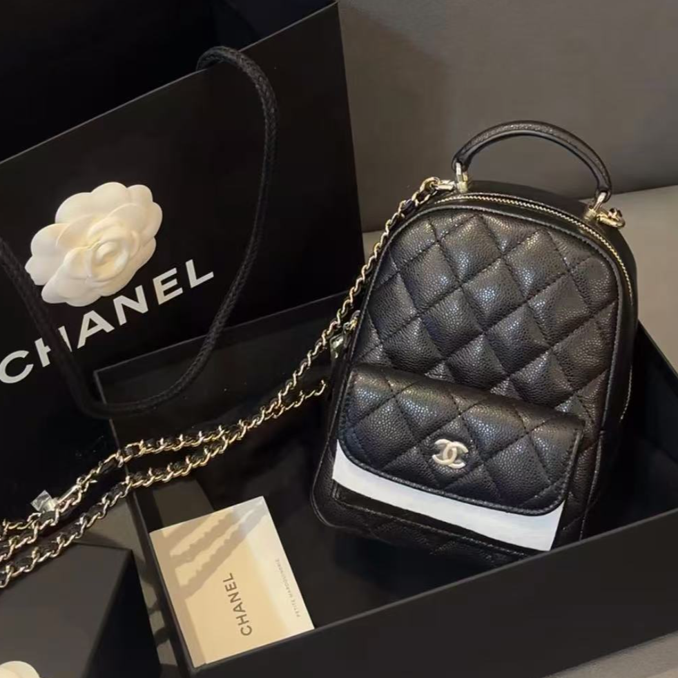 未使用 Chanel/香奈儿 青奢荟/香奈儿黑金双肩小书包/25年/77220
