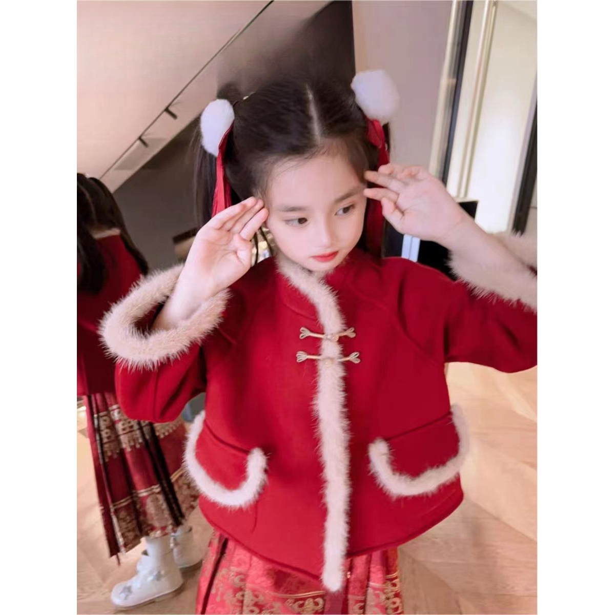 KL儿童汉服女童加厚中国风加绒红色古装冬2024新款女孩高端马面唐