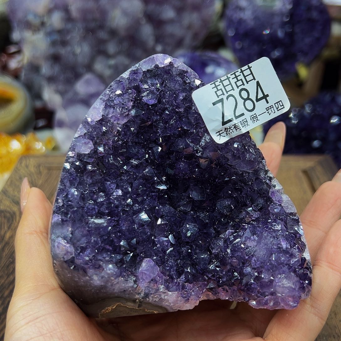 水晶大型摆件未镶嵌