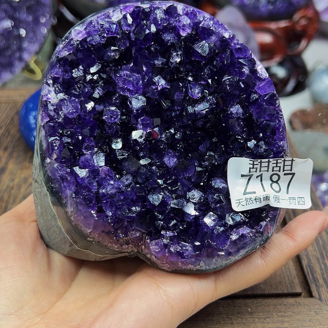 水晶大型摆件未镶嵌