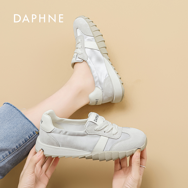达芙妮2025秋季爆款百搭德训鞋薄款透气时尚阿甘运动鞋系带ins